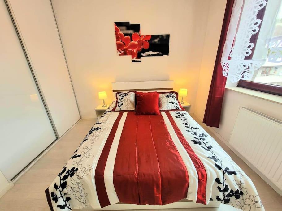 קרקוב Apartment Sophie 3 Rooms, 2 Bathrooms, 8 Persons מראה חיצוני תמונה