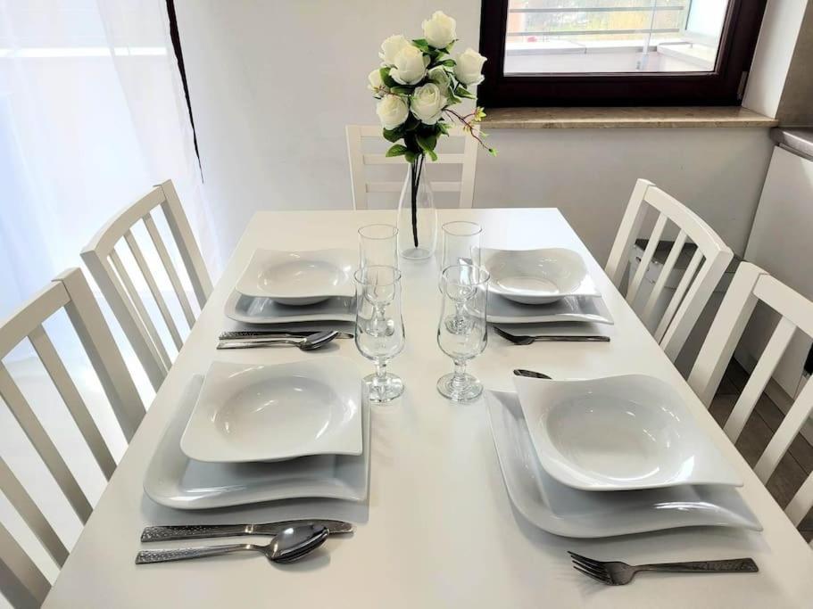 קרקוב Apartment Sophie 3 Rooms, 2 Bathrooms, 8 Persons מראה חיצוני תמונה