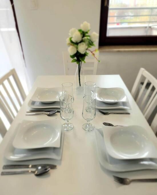 קרקוב Apartment Sophie 3 Rooms, 2 Bathrooms, 8 Persons מראה חיצוני תמונה